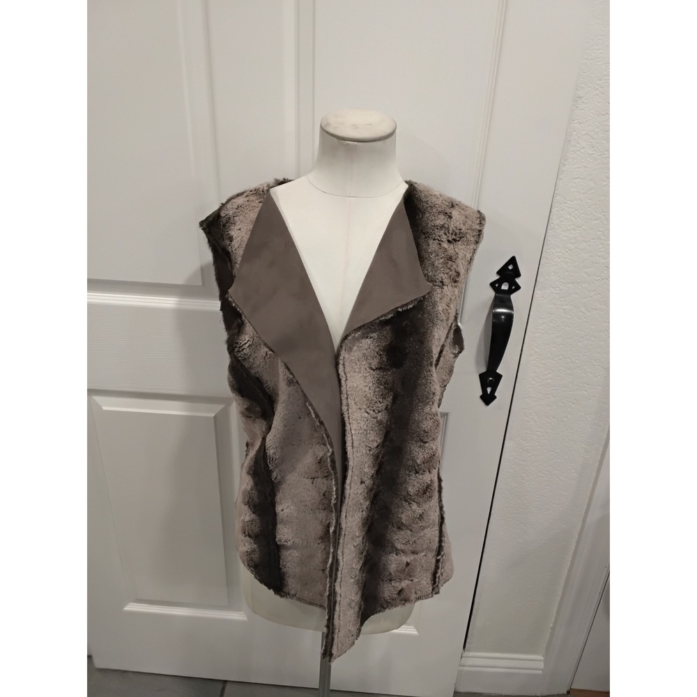 Chic Faux Fur Reversible Vest Taupe Suede Collarless Open Front Layering Piece
